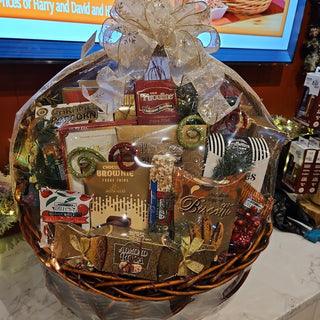 Grand Palmetto Premier Basket - Conrad's Gourmet Gifts - product image