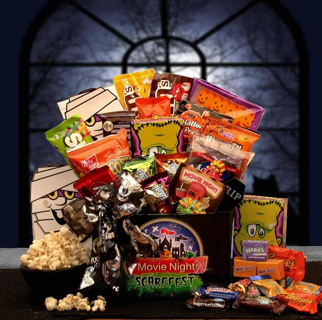 Horror Gift Box by Bookages - Deluxe Package with Snacks and Goodies 